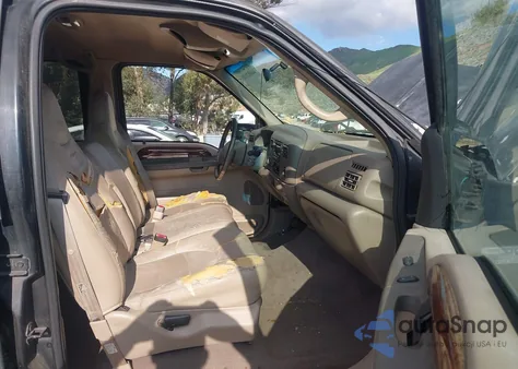 2000 Ford F-350 Lariat/Xl/Xlt из США, поврежденный, VIN 3FTSW31S2YMA64378